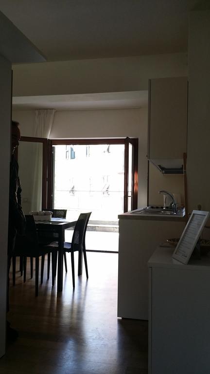 Apartments Le Terrazze Βερνάτσα Δωμάτιο φωτογραφία
